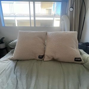 Apparis 20x20 Shearling Pillow (price is for one pillow)